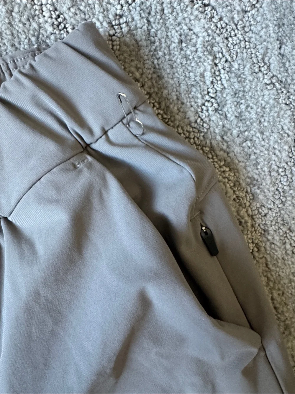 Vuori Women's Miles Ankle Pant Taupe Elastic-Waist